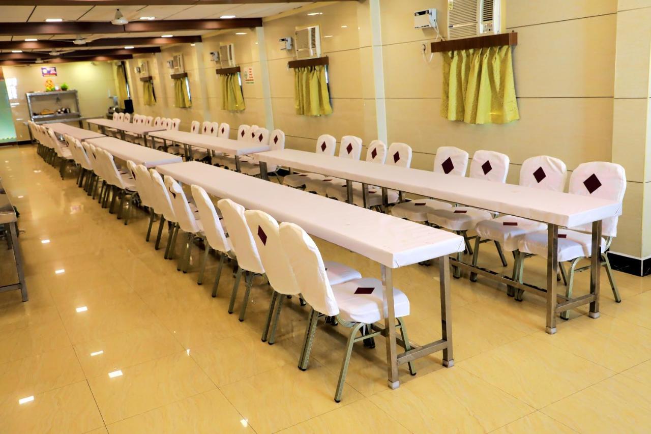 Hotel Ssk Grand Kanchipuram Buitenkant foto