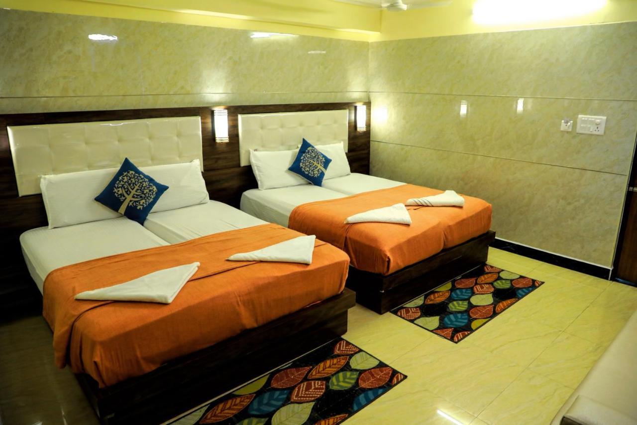 Hotel Ssk Grand Kanchipuram Buitenkant foto